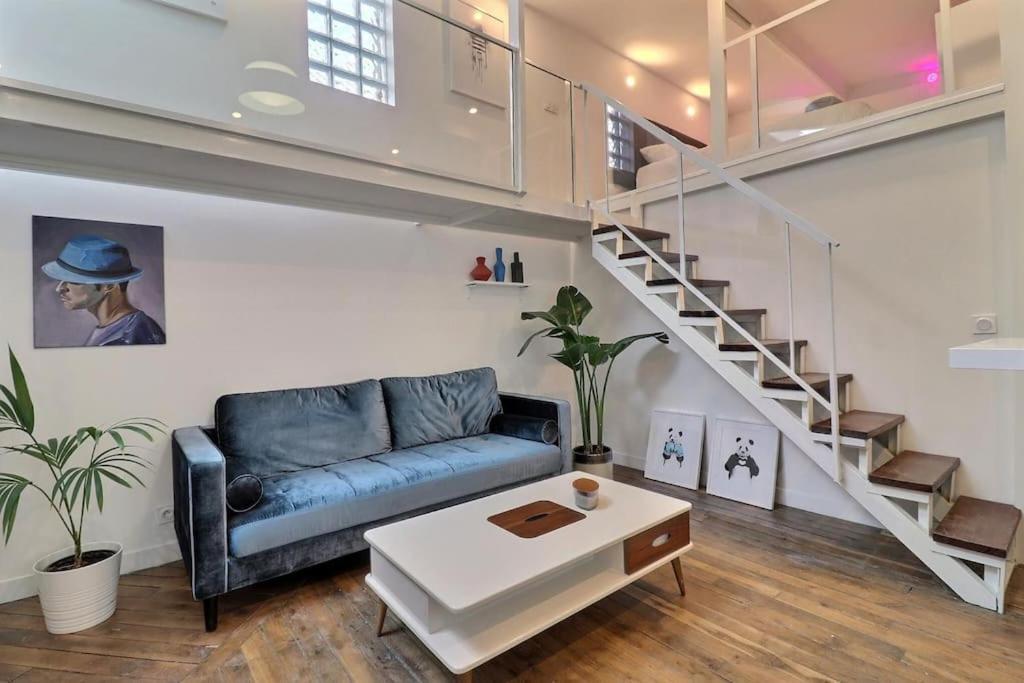 Unique Loft Apartment Located 15 Minutes From The Champs Elysees Saint-Ouen  Bagian luar foto