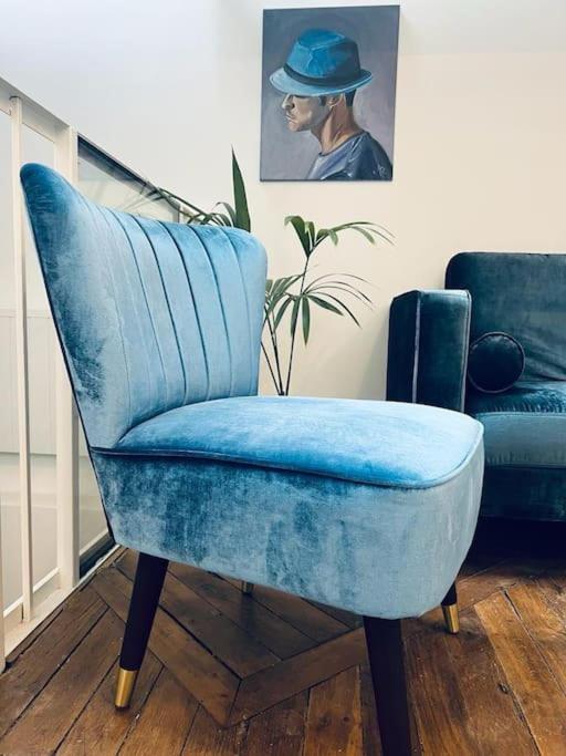 Unique Loft Apartment Located 15 Minutes From The Champs Elysees Saint-Ouen  Bagian luar foto